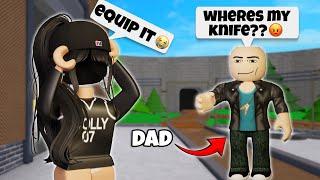 I TAUGHT MY DAD HOW TO PLAY MM2... (Murder Mystery 2)