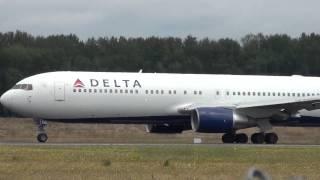 Delta Air Lines N129DL 767-300 Takeoff Portland Airport (PDX)