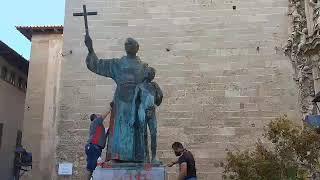 Mallorca Confidencial | Estatua Fray Junípero Serra pintada en Palma | Junio 2020