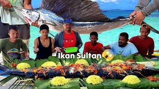 BIG MARLIN FISH RECIPE  GIANT MARLIN/SAILFISH COOKING and EATING in the beach