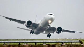 Plane Stalls Over The Runway