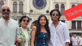 Venice l Italy l Tour l Gondola