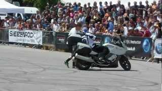 BMW K 1600 GT, Stunt Riding Chris Pfeiffer, Sofa, BMW Motorrad Days,