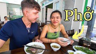 I never eat Phở even though I live in Vietnam