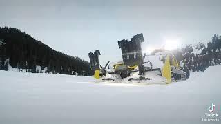 @xelom@technoalpin eine voll Elektrische Pistenmaschine(500kw power)im Einsatz. Loipe in Laax