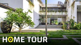 This Courtyard in Pune has Connection with the Landscape from Every Room (House Tour).