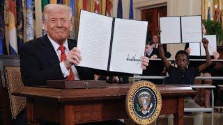 Дональд Трамп подписал указ о ликвидации Департамента образования США