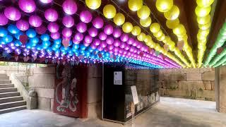 On-line tour of Shamanism Museum, Eunpyeong Hanok Village, and Jingwansa Buddhist Temple.