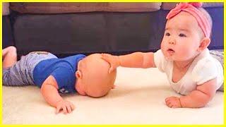 Laugh-Inducing Infants - The Best Baby Comedy Clips You Can't Miss