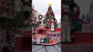 DisneyWorld Magical Christmas Day Parade