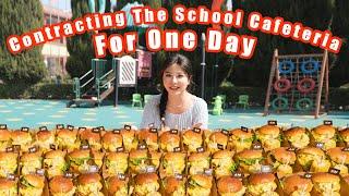 Being the head chef at a school and making hamburgers for 40 children 成为学校厨师长，给40名小朋友做汉堡是什么体验？