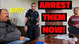 Wildest First Amendment Audit Ever! Karens & Cops Hate Real News! FUNNY! Grundy Center, IA