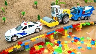 Rescue the truck from the pit with excavator and crane truck | Police car toy stories | Mega Trucks