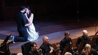 Cheyenne Jackson & Alexandra Silber sing "One Hand One Heart"