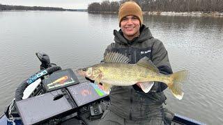 Late Fall Mississippi River Walleyes! | December 2023