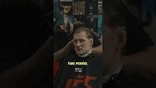 Alexander Volkov at the barber shop ahead of #UFC310  (via jayroystylez/TT)