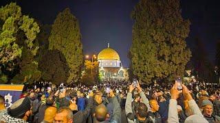 Mashallah Palestinian Muslims Perfomed Fajar Prayer inside AQSA Mosque