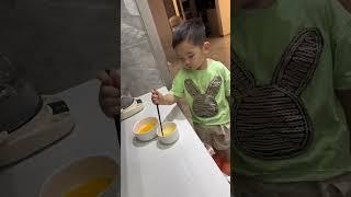 大儿培养的好，父母享受的早。#人类幼崽 #萌娃 #家里有娃 #孩子要从小培养