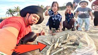 REZEKI MENJALA SEBENTAR DI PANTAI BELAKANG RUMAH! |Traditional Cast Net Fishing
