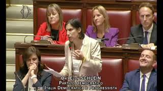 Elly Schlein: "Il governo sta portando il Paese indietro, vi fermeremo"