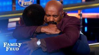 Steve Harvey stops show for very special moment. (UNCUT)