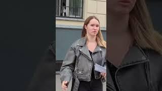 Обвиняемый сбежал из суда. Полиция активно преследует #полиция #юмор #москва  #shorts