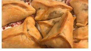 The BEST Authentic Lebanese Spinach Pies (Fatayer Sbenegh)