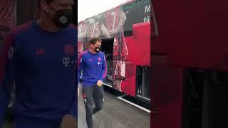 LEON GORETZKA OUT OF BUS