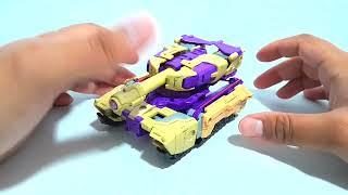 nikku lunatique: transformers generations blitzwing review en español