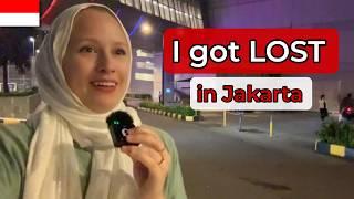 I (BULE) GOT LOST IN JAKARTA Searching for PEDAS NASI GORENG AT NIGHT!