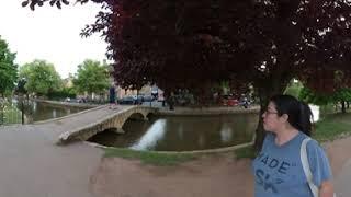 Walking Around Looking at Stuff...in Bourton on the Water * Insta360 One X2 360 Video PART 1