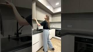 КУХНЯ ГОСТИНАЯ 20 кВ.м.Угловая кухня. Дизайн интерьера.Рум Тур #кухнягостиная #дизайнкухни