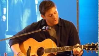 Дженсен Эклс (Jensen Ackles) Supernatural поёт под гитару