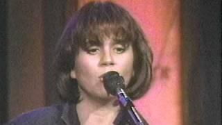 Kate and Anna McGarrigle, Linda Ronstadt, Maria Muldaur: You Tell Me That I'm Falling Down (1984)