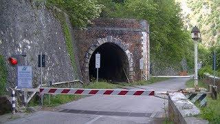 Spoorwegovergang Chianche-Ceppaloni (I) // Railroad crossing // Passaggio a livello