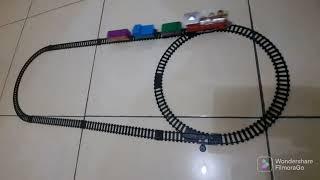 Unboxing dan Merakit Kereta Api Mini Express Bersama Ayah Pane