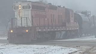 Out Of The Fog Comes A Train But Losing It's Cars Along The Way!?! #trains #trainvideo #trainhorn