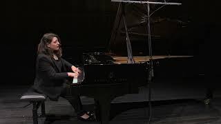 Larisa Baghdasaryan plays: J. Haydn - Sonata No. 53, Hob XVI/34