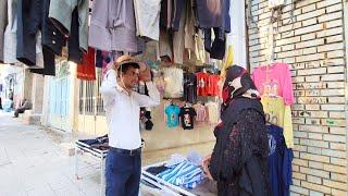 The pleasure of shopping and sightseeing from the village to the city with Asghar and Halimah