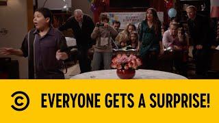 Everyone Gets A Surprise! | Modern Family | Comedy Central Africa