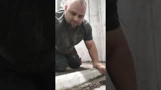 прочесать стяжку правилом и вытащить маяки  #запорожье