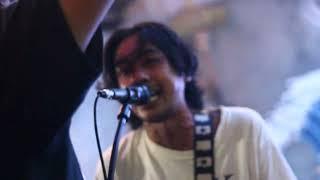 ROGRAG-CELANA ROBEK  (LIVE AT LANTRY BAR )