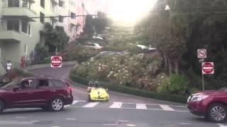 Lombard Street, una carretera sinuosa