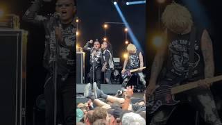 manggung bareng The Casualties di Hellfest #delluuyee #thecasualties #hellfest