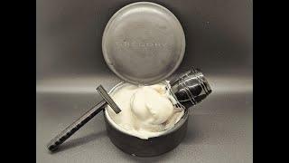 Extro Cosmesi "Gregory" Shave Soap / Henson AL13