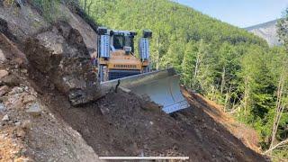 LIEBHERR 746 dozer