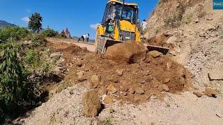 Heavy RAIN Makes Mess of the Mountain Road JCB Fixing the Road