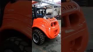 Customized all terrain forklift with ultra-low body #4x4 #offroadforkliftmanufacturers