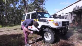 Unsealed 4X4 Garage: Project Rusty  - Demining the Toyota LandCruiser 76