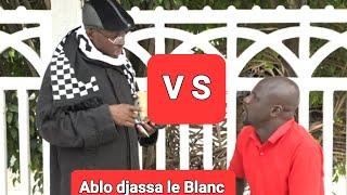 LE BLANC AVEC ABLO DJASSA AU GRAIN